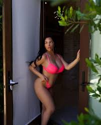 Private Escort in Cologne, North Rhine-Westphalia. Live & Verified Models  for Sex in Cologne, North Rhine-Westphalia.