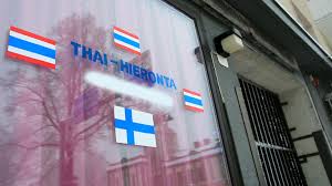 Humaltunut mies rettelöi thaihierontapaikassa Rovaniemellä | Yle