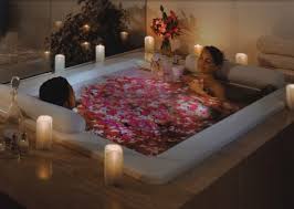 Romantic bathroom fragrance and scented candles are pure magic for your romantic bathroom settings. Romantic Couple Bathroom Ideas Viahouse Com