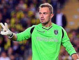 Beşiktaş bonservis için 1 milyon euro teklif ederken, başakşehir'in 1,5 milyon euro talep etmesiyle birlikte pazarlıklar. Would You Guys See Mert Gunok Back Personally For Me I D Love To See Him Back With The Performance He S Made This Season He Has Only Conceded 22 Goals And Kept 17