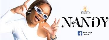 Kuna baadhi ya picha zinaenea kwenye mitandao ya kijamii zikimuonyesha  Mchekeshaji Ndaro akiwa na meena Ally katika pozi la mtu na mpenzi wake,  Tukio hilo limesababisha baadhi ya mashabiki kutoa maoni yao