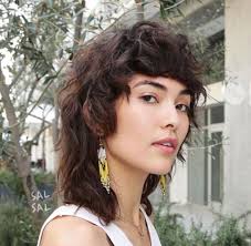 ❗️ATTENTION HAIRDRESSERS❗️ I am looking for a hairdresser in the  Denton/Corinth/Highland Village area who would be able to cut a mullet for  me. Here are some pictures of what I am looking