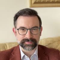 PDF) Surprises in Theoretical Casimir Physics: Quantum Forces in  Inhomogeneous Media