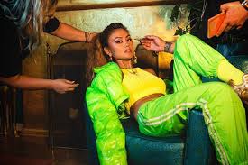 Film indonesia terbaru 2020 nggak cuma film aksi saja, buat kamu yang nonton langsung di bioskop jaka juga punya rekomendasi film indonesia yang sedang tayang dan bakal segera tayang, geng. Agnez Mo Rilis Video Teaser Untuk Lagu Terbaru Halaman All Kompas Com