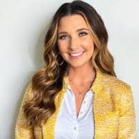 Kayla Holbrook's Instagram, Twitter & Facebook