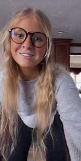 Alida Lewellen (@alida.kay)