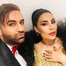 این هم ملیکه دلهای تان .به یقین که ملیکه دلهاست بخاطریکه ثانیه ثانیه در هر  آغوش اس بلی هیچ دختر و هیچ زنی نمی‌تواند 😵به این اندازه شهامت کند .تن خود  را