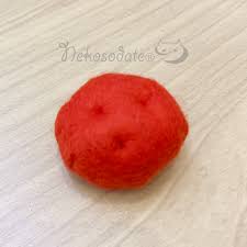 飲みすぎた朝に 梅干し はいかが 猫様の手になじむ 転がしやすい梅干しサイズの梅干しです 猫様用のフェルト わた入りおもちゃです 人間様も召し上がらずにお楽しみください 現在 ネット販売はしていませんが リクエストがあれば承ります 猫用玩具