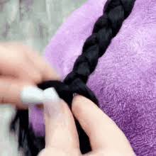 Braiding hair may seem simple enough, but it takes a lot of fast finger work and can be difficult to do on braids are one of those hairstyles that seem deceptively easy but can be a real challenge to. Https Encrypted Tbn0 Gstatic Com Images Q Tbn And9gcrirs4ykokemekbycnjp Alqeegpergi8fykg Usqp Cau