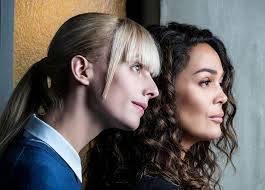 Sara mortensen, heureuse maman d'un garçon. Lola Dewaere Astrid Et Raphaelle Cette Serie M Aide A Detecter Des Choses Que Je Trouvais Bizarres Avant