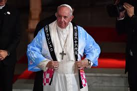 Pope francis immediately donned the coat, which. Pope Dons Traditional Coat With Anime Image Of His Face To Greet The Japanese Mothership Sg News From Singapore Asia And Around The World