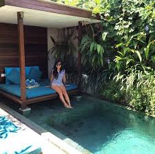 12 Ideas To Decorate The Leftover Spaces Of Your Pool And Create A Rest Area Pe 12 Ideas To Decorate T Piscine Amenagement Paysager Piscine Et Jardin Piscine