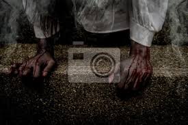 Nicht jeder glaubt an geister, aber für die es tun, kann gespenstisches sehr furchterregend sein. Zombie Frauen Tod Zeichen Der Geist Stehend In Alten Ruine Haus Fototapete Fototapeten Ernst Scarey Diabolischen Myloview De