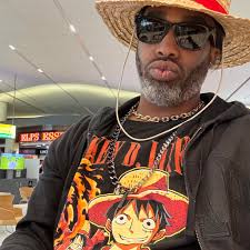 Goku vs Saitama who wins?