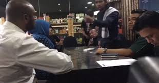 Peneraju rumah mampu milik no.1 malaysia everyone can have a home dbi2u.com. Video Yusuf Azmi Ppim Mengamuk Bergaduh Teruk Dengan Umar Scammer Perumahan