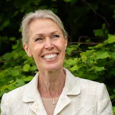 Find a humanist wedding celebrant