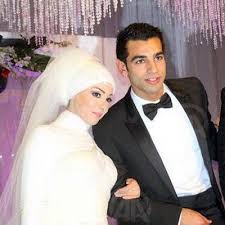 13,142,852 likes · 1,189,198 talking about this. Magi Salah 5 Facts About Mohamed Sah S Wife Bio Wiki Mohamed Salah Mo Salah Salah Liverpool