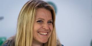Jun 03, 2021 · muž roku 2013 antonín beránek (†30) zemřel v noci na čtvrtek. Lucie Safarova Je Tehotna Miminko Ceka S Tomasem Plekancem Maminka Cz