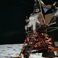 Apollo 11 flew back to earth on july 24, 1969, and safely landed in the pacific ocean 5 Faith Facts About The Moon Landing Space Communion And A Prayer League Of Its Own National Catholic Reporter