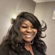 Someone told me that they have a place that makes popcorn better than  Garrett. I have hers (don't know the name of the shop) but we gon find out  today!!!!!