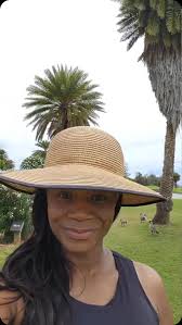 Thinking of renting Playing Through this weekend? @dr.jgolfqueen is here to  tell you why you should all the way from beautiful @poipubaygolf in Hawaii!