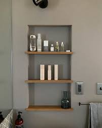 yopi on instagram 𓆸𓆸𓆸 本日 2年点検 もう2年 家を建ててからあっという間でした sclの収納棚を増やしたいので お願いしようかな って思ってます 話は変わって 洗面台ニッチのサイズの質問を いただくことが増えたので インテリア