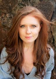 Amber Wall's Instagram, Twitter & Facebook