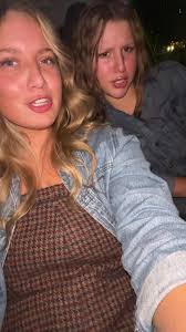 Cynthia Laffoon's Instagram, Twitter & Facebook