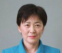 Drop files here to upload. åœ¨ç‰¹ä¼šå†™çœŸã§æ‰¹åˆ¤å—ã'ã‚‹å±±è°·ãˆã‚Šå­æ° ãã®çµŒæ­´ã¨ç™ºè¨€