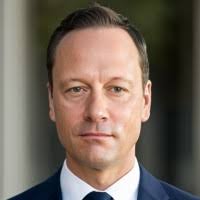 100+ "Komm" profiles