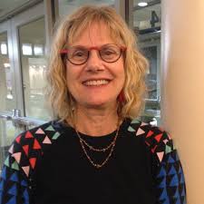 Linda Pollack's Instagram, Twitter & Facebook