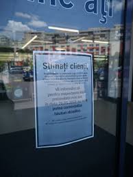 Fraudă electorală este considerată fapta persoanei care votează fără a avea acest drept, care votează de mai multe ori. Alegeri Europarlamentare 2019 CÄƒrucioare Cu Alcool Stranse De La Casele De Marcat Foto Dcnews