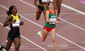 El colombiano recorrió los 400 metros planos luego de lograr un registro de 44:76. Paola Moran Se Lleva La Plata En 400 Metros Planos
