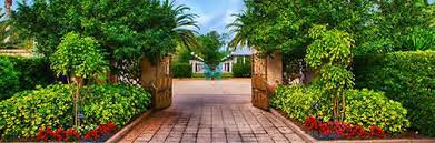 Collections include palms, carnivorous plants, tropical and subtropical trees and shrubs, orchids, begonias, butterfly and herb gardens as well as many plant and animal species found in florida's upland and wetland habitats. Florida Botanical Gardens County Advisory Board