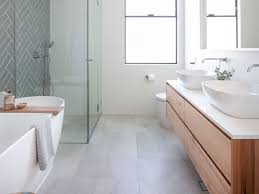 Clark dugger photography example of a small classic kids' mosaic tile floor bathroom design in los angeles with an undermount sink. Must See Bathroom Tiles Ideas How To Configure It In Small Space Shairoom Com
