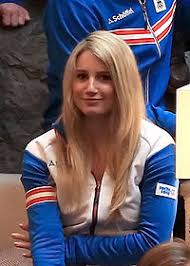 Anna gasser sieht gut aus, kann verdammt gut snowboarden und ist mit ihrem sieg bei der dew tour in breckenridge anna gasser on instagram: Anna Gasser Wikipedia A Enciclopedia Livre