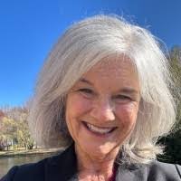 Stephanie Yuan's Instagram, Twitter & Facebook