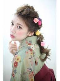 前髪なし 編み込み 卒業式の袴 ドレスに似合う ロング の髪型 3ページ目 curet キュレット まとめ 袴 卒業式 ヘアスタイル 卒業式ヘアスタイル 卒業式 髪型
