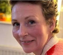 Sending love to the family and friends of Claire O'Shea, who inspired  hundreds of women across Wales. Claire turned her negative experience of a  cancer diagnosis into a campaign to ensure no