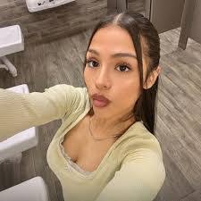 Briana Alvarez's Instagram, Twitter & Facebook