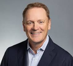 Stephen Williamson's Instagram, Twitter & Facebook