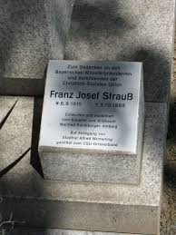 Franz josef strauß was born on september 6, 1915 in munich, bavaria, germany as franz strauß. Franz Josef Strauss Steckbrief Promi Geburtstage De