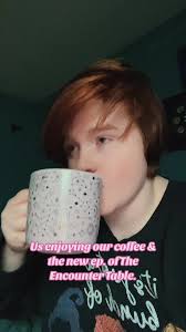 Why does he have to be so hot!? -Scott🦉#scotttravistheencountertable  #dexturnertheencountertable #theencountertable #radiostaticsystem  #osddsystem #osdd #altersinasystem #foryoupage