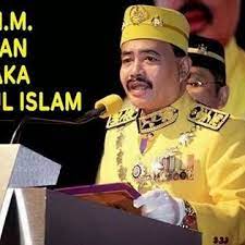 Sebelum ini rani yang terkenal dengan julukan 'raja repot' menerima 'anugerah' daripada raja noor jan shah tuah yang mengakui dirinya sultan melaka. Raja Noor Jan Shah Rajanoorjansha1 Twitter