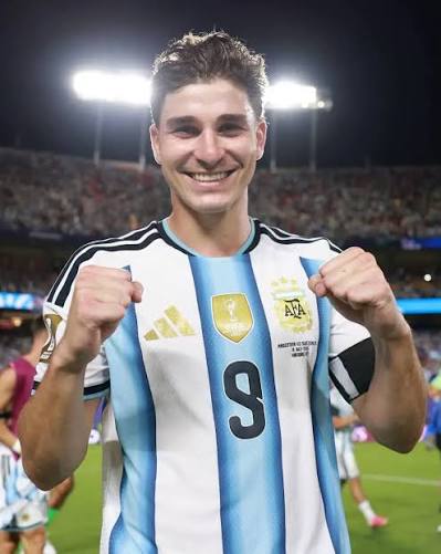 🇦🇷🕷️ Faltaba muy poco para llegar a los penales cuando Julián Álvarez sacó un golazo de la galera. La Araña quizás no venía teniendo el torneo soñado, pero nunca dejó de hacer