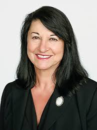 Recognizing Outstanding Alumni