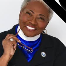 Felicia made a promise at her sister Cassandra's deathbed to keep all 10 of  her nieces and nephews together. Felicia went from a mouth of four to a  single mother of 14...