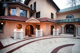 Domain makes searching for your new home easy with browse real estate agencies in hamilton and get in touch easily to find a local expert who can help you find your dream property. Houses For Sale In The Krakow Area With Hamilton May