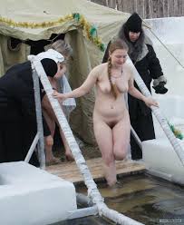 Порно засветы зрелых женщин на крещение (71 фото) - скачать порно