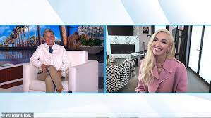 Gwen Stefani Offers To Make Ellen Degeneres Her Maid Of Honor And Chats Happy Fifth Studio Album Daily Mail Online